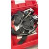 Image 3 : SCOTTS AIR SUPPLY RESPIRATOR IN CASE