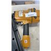 Image 3 : STANLEY BOSTITCH AIR NAILER WORKING