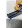 Image 5 : STANLEY BOSTITCH AIR NAILER WORKING