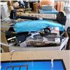 Image 3 : PALLET OF DEFECTIVE STORE RETURN MERCHANDISE