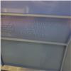Image 4 : 3 QUANTUM QUS993 HULK CONTAINERS 16.5"X35.88"X17.5"