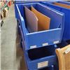 Image 5 : 3 QUANTUM QUS993 HULK CONTAINERS 16.5"X35.88"X17.5"