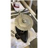 Image 5 : FRANKLIN MINT STARSHIP ENTERPRISE FIGURE - NEEDS REPAIR