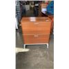 Image 1 : 2 DRAWER LATERAL FILING CABINET
