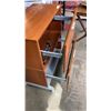 Image 2 : 2 DRAWER LATERAL FILING CABINET