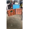 Image 1 : 2 NICKNACK SHELVES