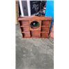 Image 2 : 2 NICKNACK SHELVES