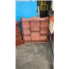 Image 3 : 2 NICKNACK SHELVES