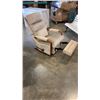 Image 8 : WOOD FRAMED LAZBOY RECLINER