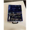 Image 2 : B AND H LONDON CLARINET IN CASE