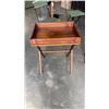 Image 2 : TRAY ON FOLDING STAND AND HALL STAND
