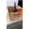 Image 2 : 2 BOXES OF ART GLASS, VASES, ART GLASS FISH FIGURES