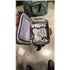 Image 8 : 2 CROCK POTS, TRACKER LUGGAGE BAG AND HEYS LUGGAGE BAG