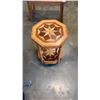 Image 2 : 2 WOOD ENDTABLES