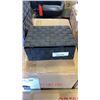 Image 2 : 2 FABRIC ORGANIZERS WITH BEAUTY PRODUCTS AND HAIR ROLLERS