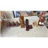 Image 1 : WOOD AND POTTERY FIGURES