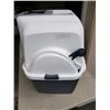 Image 8 : LOT OF CAT TOYS, LITTER BOX, MOTION ACTIVATED CAT TOYS