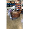 Image 1 : ANTIQUE KNECHTEL FURNITURE 5 DRAWER DRESSER WITH MIRROR