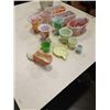 Image 2 : 14 PIECES OPAQUE SWIRL ART GLASS