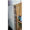 Image 2 : MAZIN FURNITURE BEVELLED GLASS TABLE TOP 72" X 42" MISSING ONE BASE MOUNT