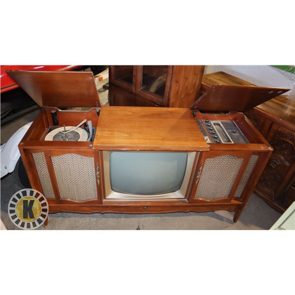 ESTATE TELEVISION/ STEREO/ RECORD PLAYER