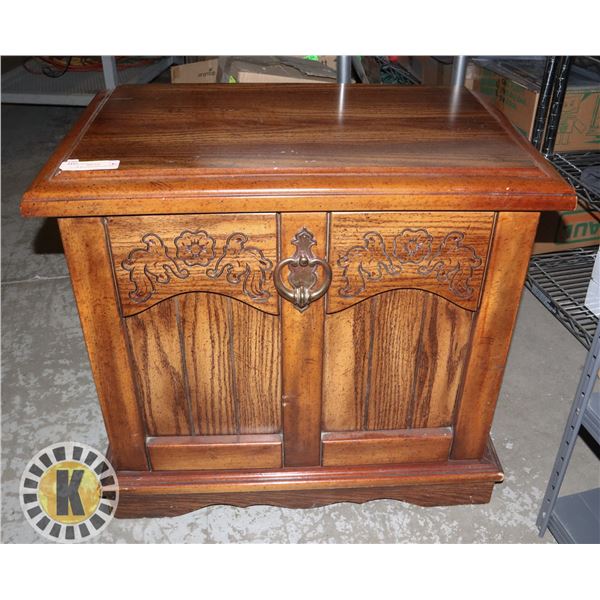 ESTATE WOODEN BEDSIDE DRESSER