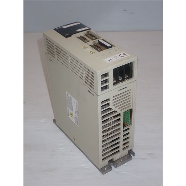 Mitsubishi # MR-J2-100CT Servo drive Unit