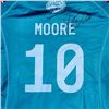 Image 3 : Carissa Moore's Signed Rash Guard and Shortboard
