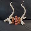 Image 1 : African Decorations for Your Home: Kudu Horns, Wooden Elephants and Monkeys