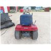 Image 2 : Craftsman YT 3000 21 HP Riding Mower 42" Cut