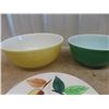 Image 2 : Vintage Pyrex - 4 Color Set of Mixing Bowls & 2 Tier Serving Tray