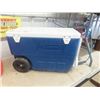 Image 2 : 2 Coleman Coolers & Rubbermaid Water Cooler