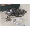 Image 2 : Brooder Light, Electric Clippers, Castorater - Band/Ring Style