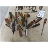 Image 2 : Screwdrivers, Tin Snips, Cutters, Pliers