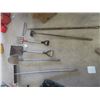 Image 1 : 6 Hand Yard Tools : Shovel, Forks, Rake, Hoe
