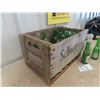 Image 4 : 23 Ginger Bottles & Schweppes Wooden Crate