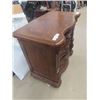 Image 2 : 3 Drawer Night Stand with Serpentine Front