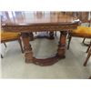 Image 2 : Dining Room Table with 2 Leaves & 6 Chairs