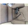 Image 3 : Tranquil Upholstered Medi Lift Recliner