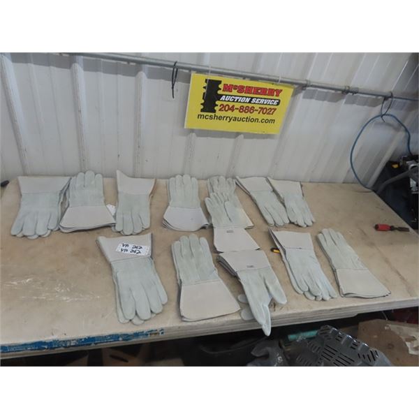 12 New Pairs of Lg Working Gloves