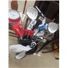 Image 2 : 11 Golf Clubs & Bag
