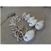 Image 1 : 20 Snow Goose Decoys & 6 Weird Decoys - Total of  26