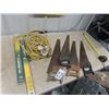 Image 5 : 4 Saws, 2 New 24" Wiper Blades, Hose, Gauges