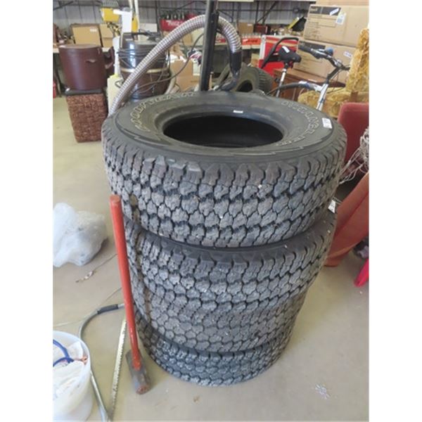 4 Goodyear LT 265 / 75 R 16