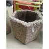 Image 2 : 2 Barkman Planters 18" x 18"