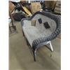 Image 2 : Wicker Settee