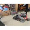 Image 1 : Murray 4.5 HP 22" Gas Push Mower with Bagger