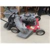 Image 2 : Murray 4.5 HP 22" Gas Push Mower with Bagger