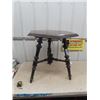 Image 1 : Parlour Table 26" x 23" Wide