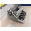 Image 2 : Underwood Typewriter